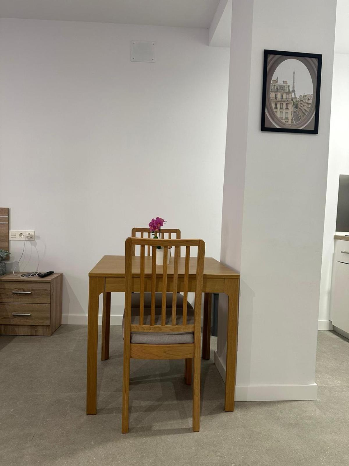 Appartement Fantastico Piso A 5 Minutos De La Estacion De Bus Y Tren A Metros De La Playa Málaga